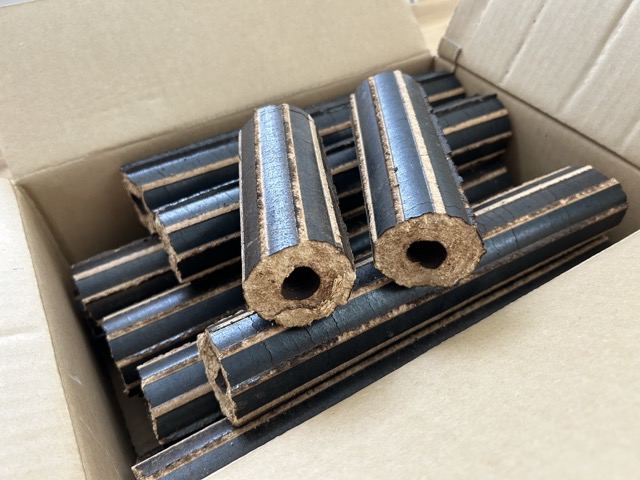 モミガライト　薪ストーブ